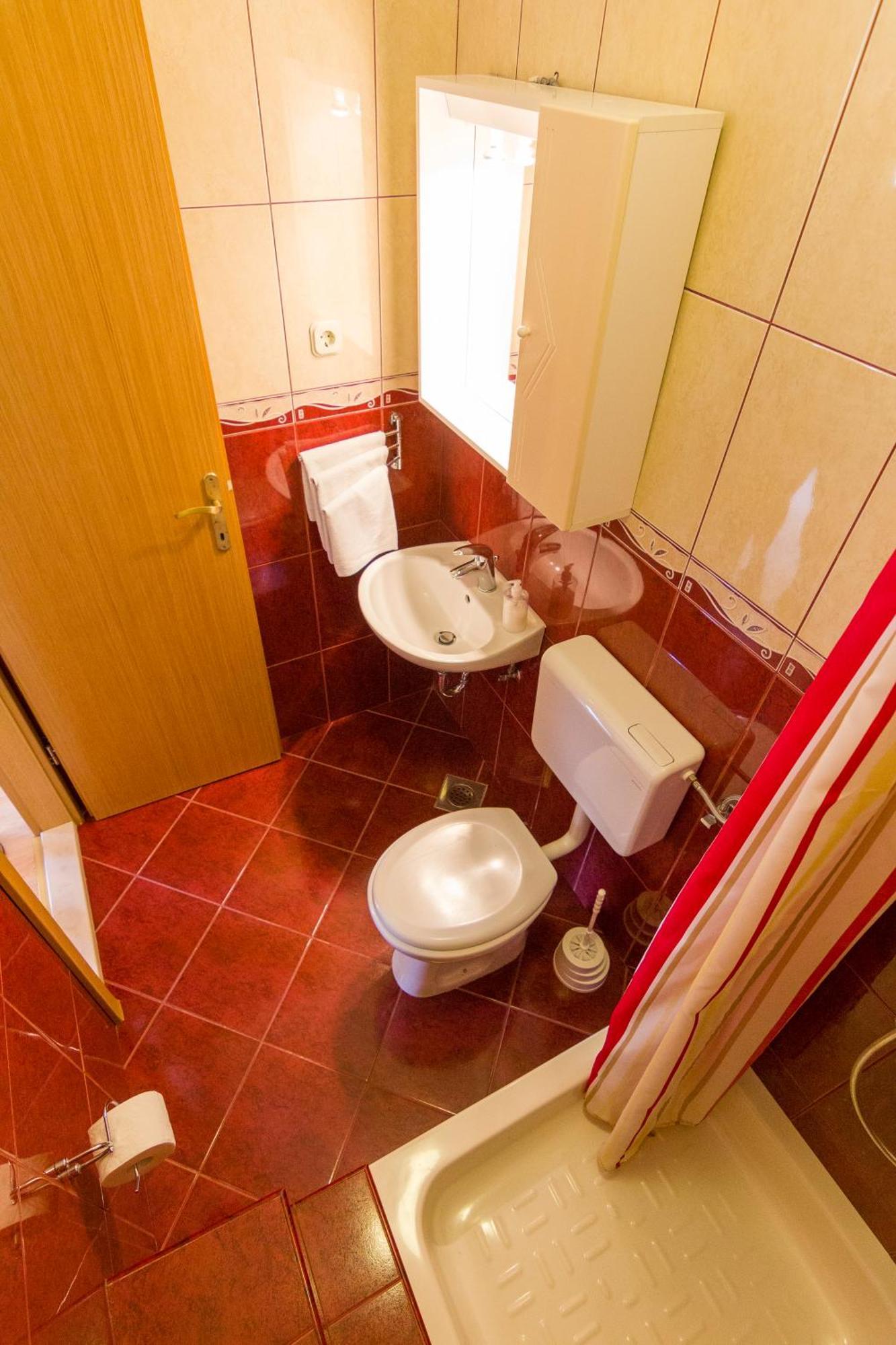 Ferienwohnung Apartman Vulic Tučepi Exterior foto