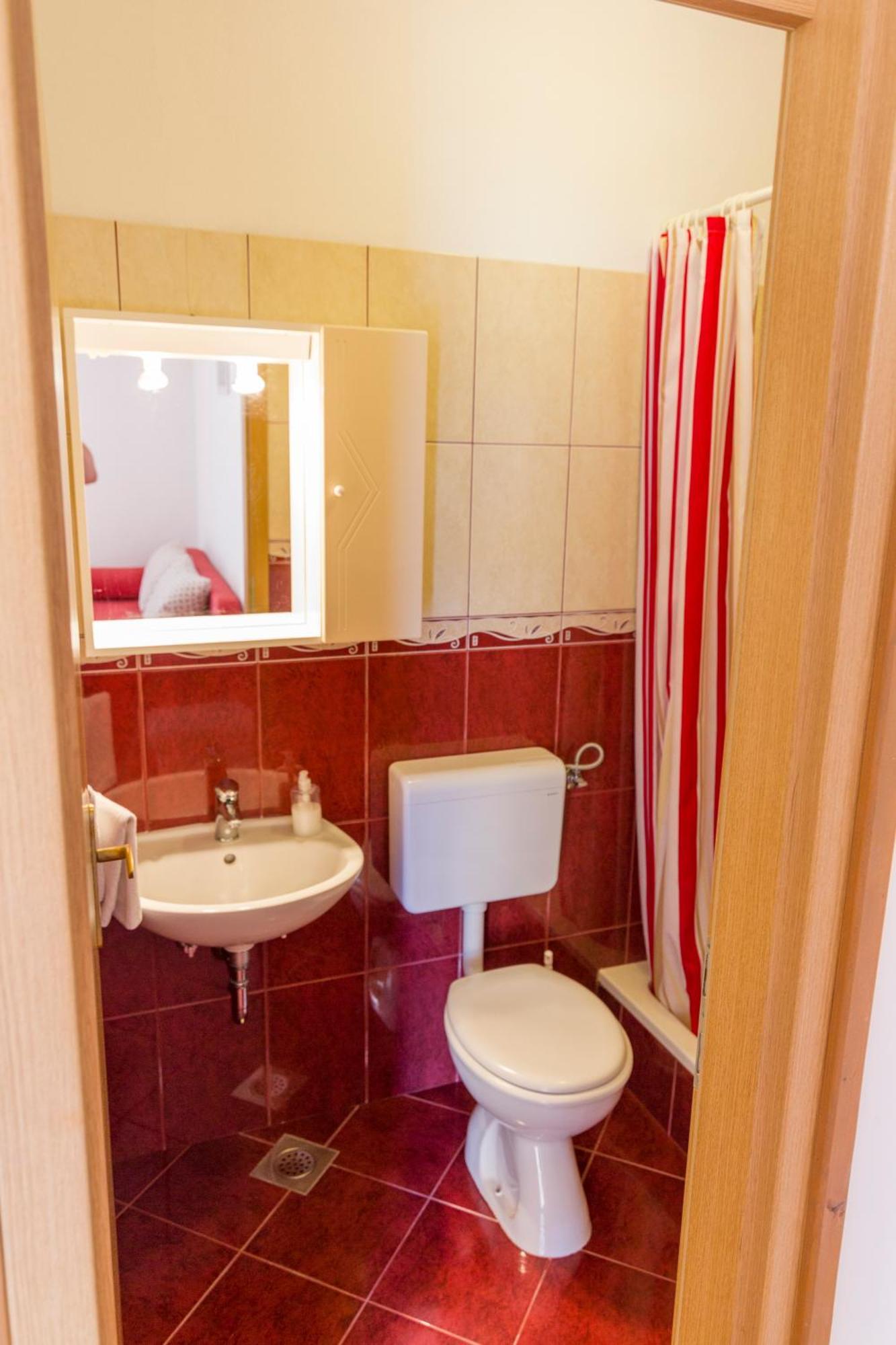 Ferienwohnung Apartman Vulic Tučepi Exterior foto